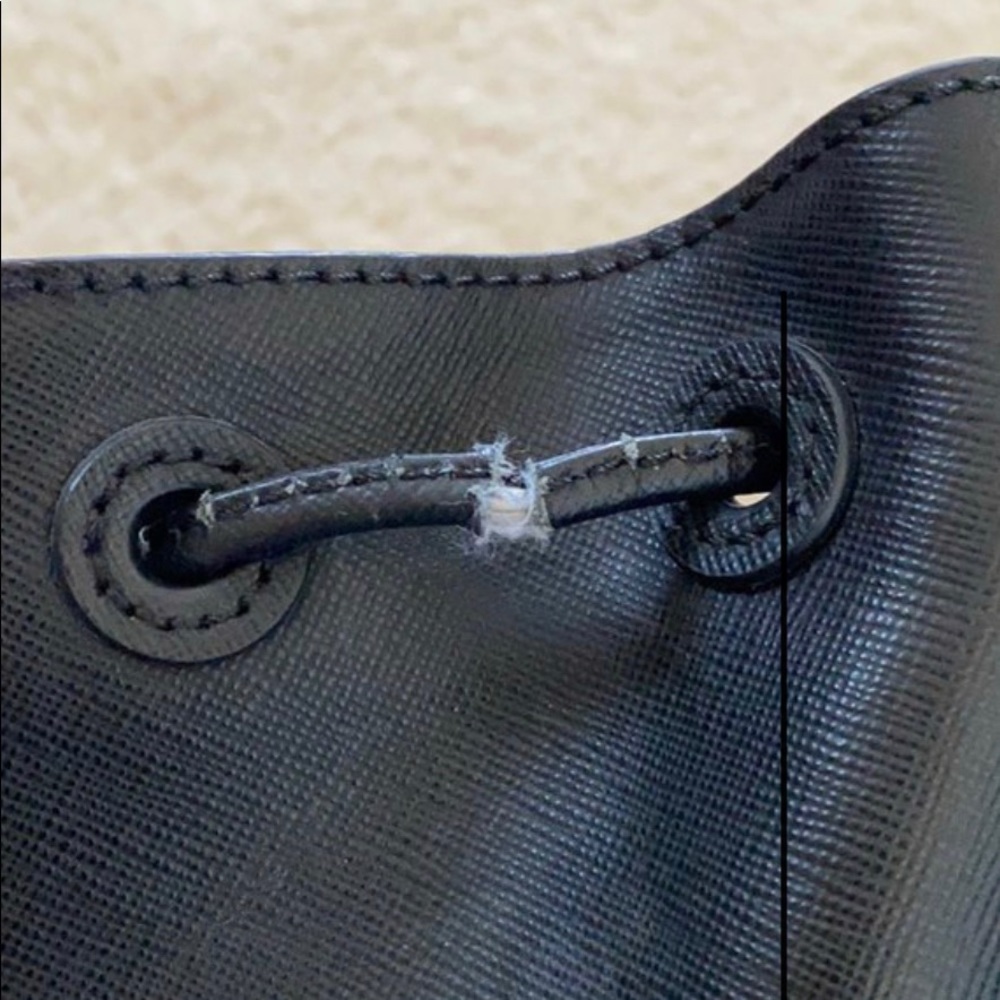 Tory Burch Bucket Bag - Picture 4 of 4